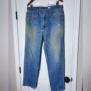 Classic Blue Men's Levi’s Jeans - Used - 34/30